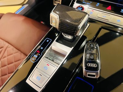 صورة مصغرة 160 لـ 2024 AUDI S8