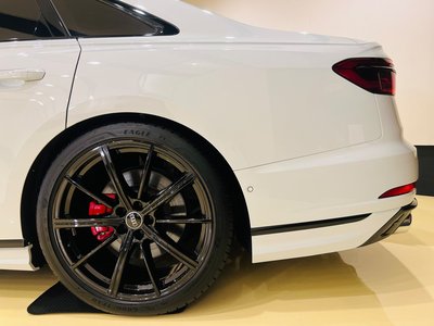 صورة مصغرة 51 لـ 2024 AUDI S8