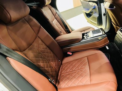 صورة مصغرة 116 لـ 2024 AUDI S8