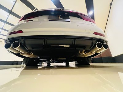 صورة مصغرة 40 لـ 2024 AUDI S8