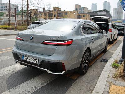 BMW 7 SERIES - 4