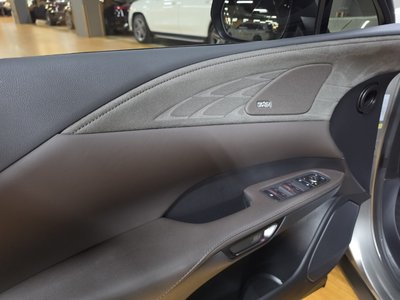 صورة مصغرة 16 لـ 2023 Lexus RX
