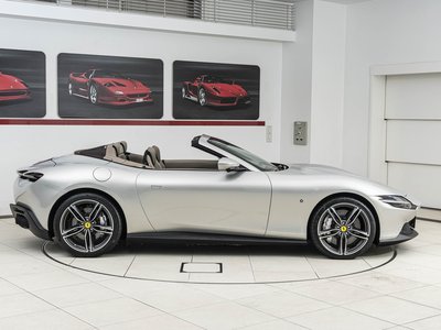 2025 Ferrari ROMA SPIDER — фото 4