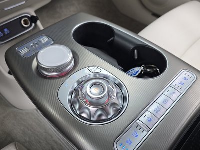 2022 Genesis GV60 — миниатюра 12