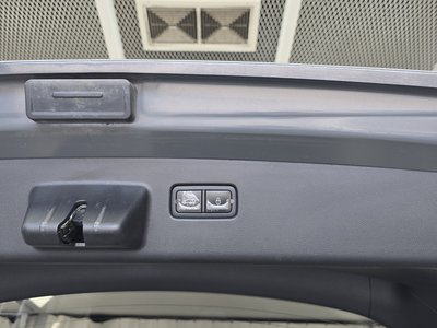 2022 Genesis GV60 — миниатюра 27