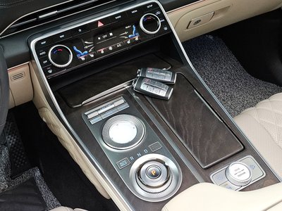 GENESIS GV80 - 9