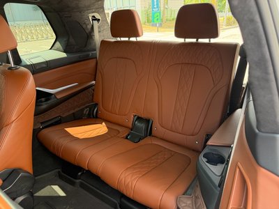 2022 BMW X7 — миниатюра 14