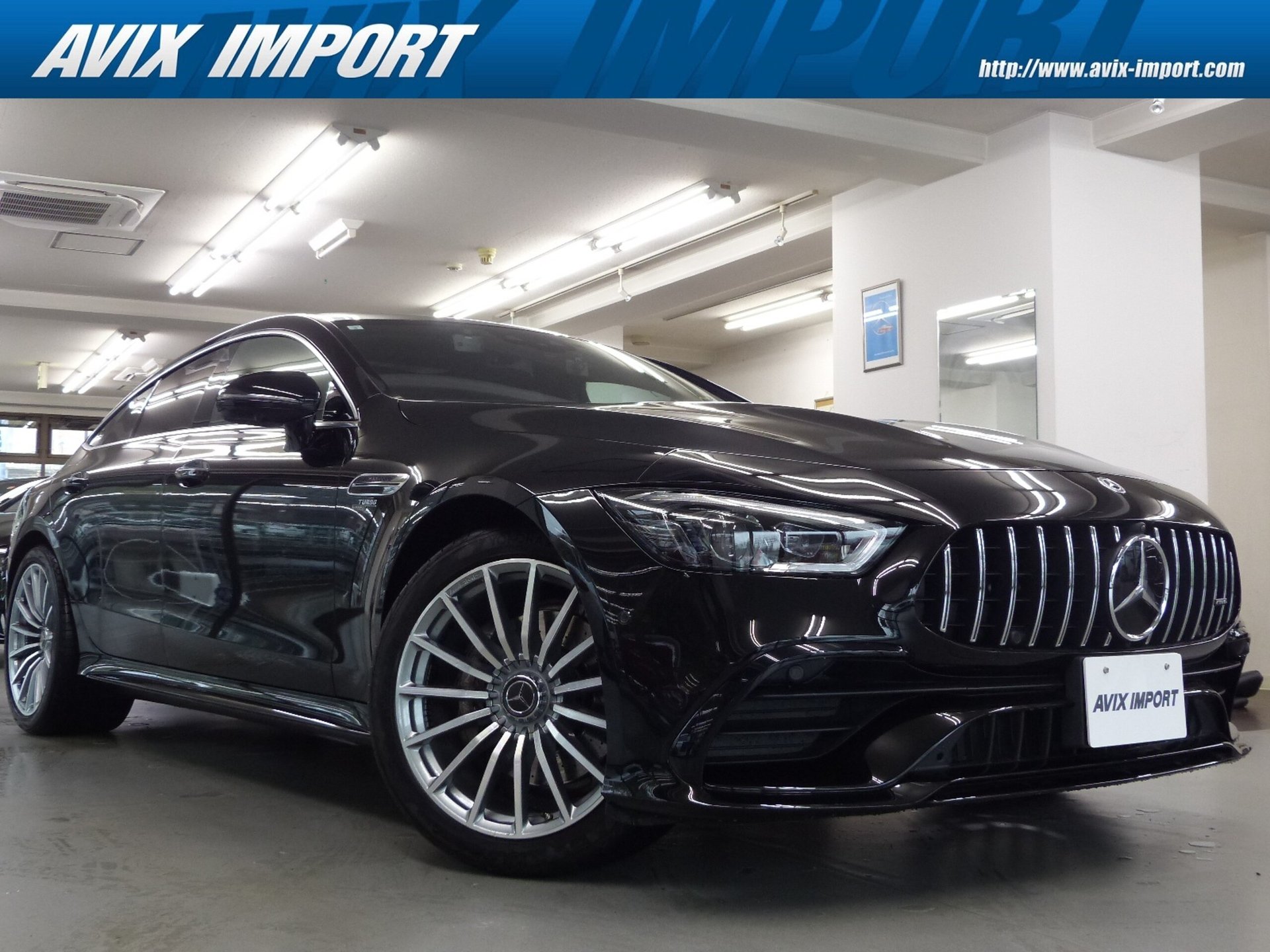 MERCEDES-BENZ GT 4-DOOR COUPE AMG - View 1