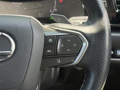 صورة 4 لـ 2023 Lexus NX