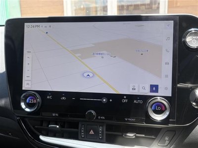 صورة 10 لـ 2023 Lexus NX