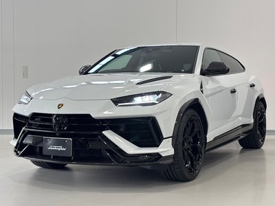 LAMBORGHINI URUS - 3