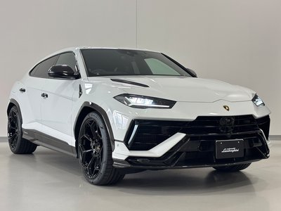 LAMBORGHINI URUS - 1