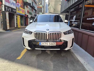 صورة 1 لـ 2023 BMW X5