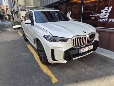 صورة 2 لـ 2023 BMW X5