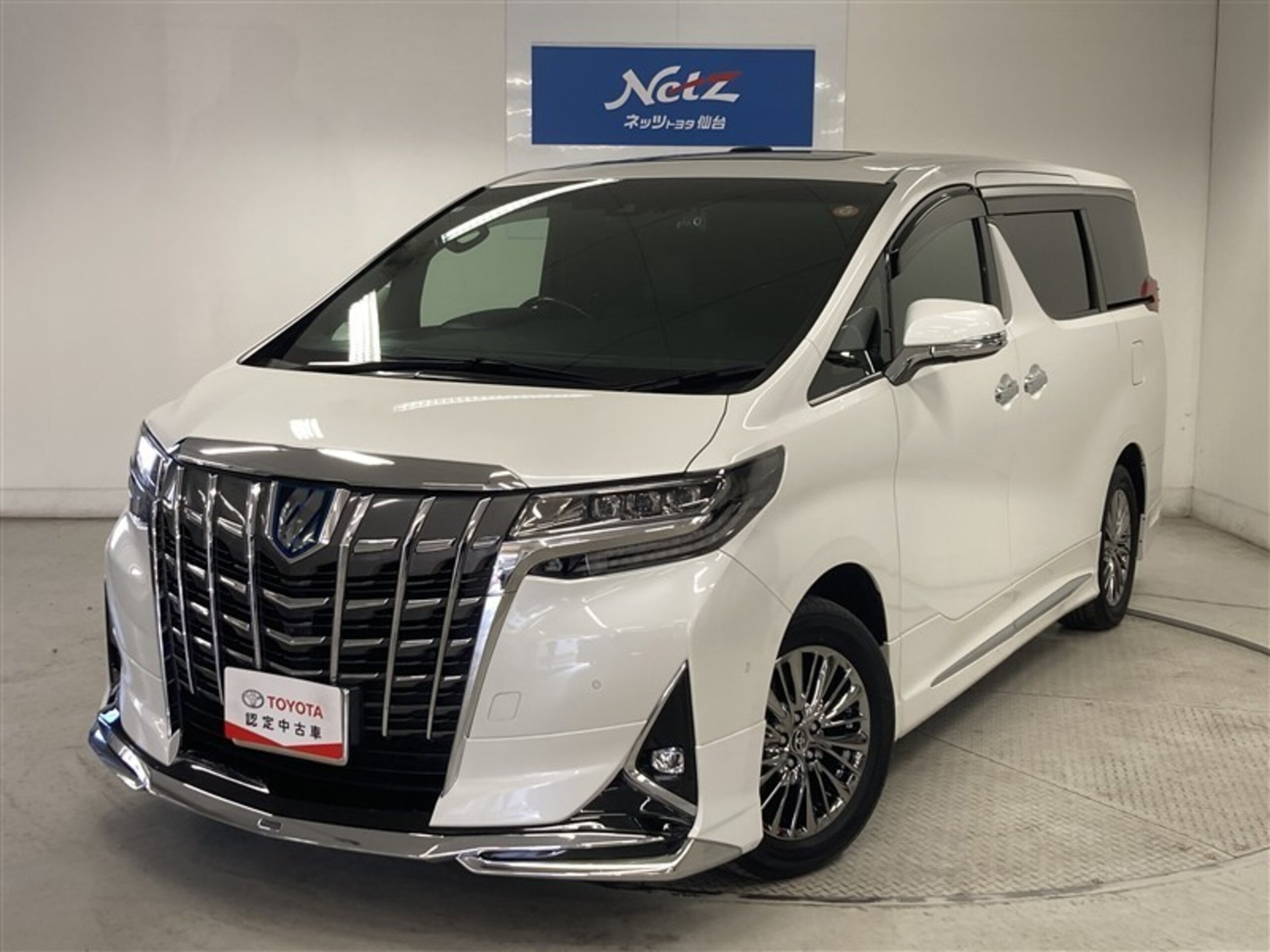 TOYOTA ALPHARD - View 1