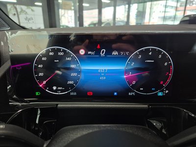 MERCEDES-BENZ GLA - 8