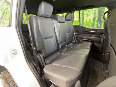 TOYOTA LAND CRUISER 250 - 9