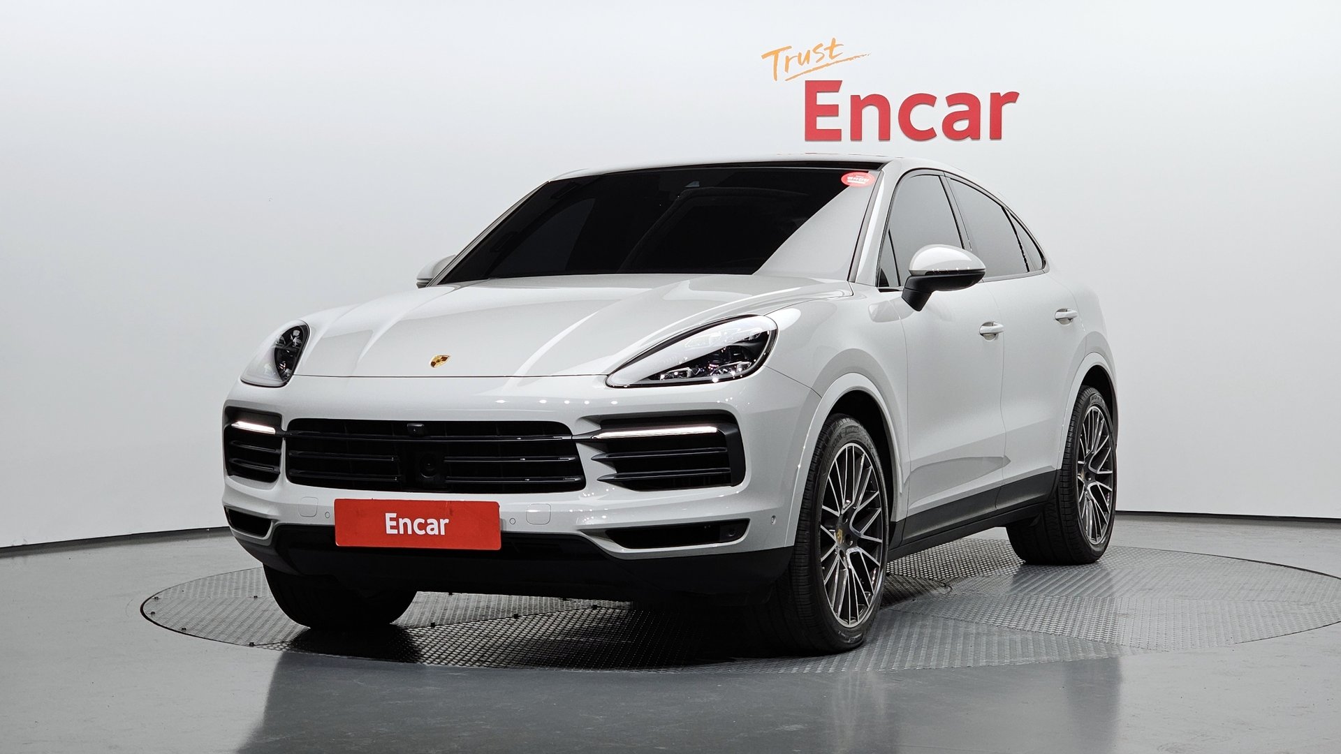 PORSCHE CAYENNE - View 1