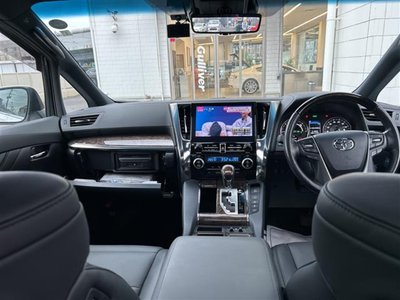 TOYOTA ALPHARD - 3