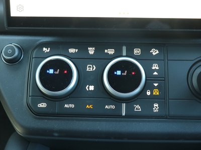 2026 LAND Rover DEFENDER 缩略图 17
