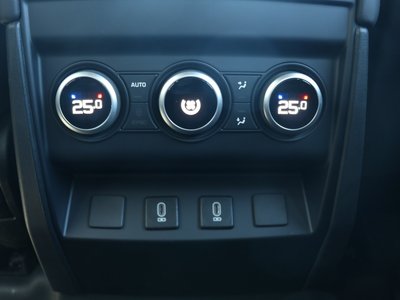 2026 LAND Rover DEFENDER 缩略图 21