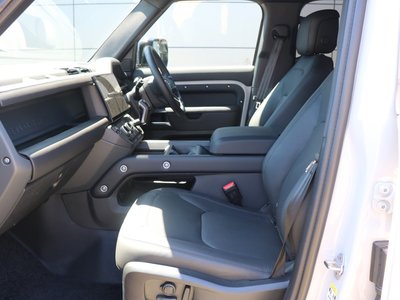 2026 LAND Rover DEFENDER 缩略图 13