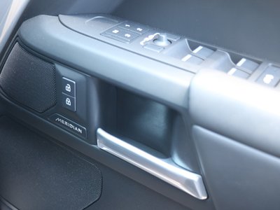 2026 LAND Rover DEFENDER 缩略图 14