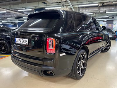 ROLLS-ROYCE CULLINAN - 2