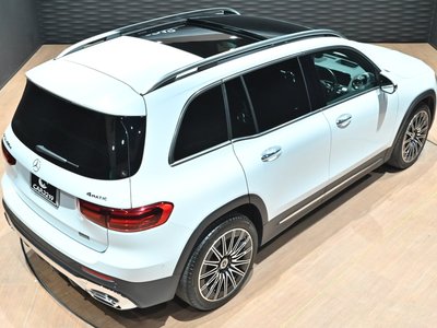 MERCEDES-BENZ GLB - 9