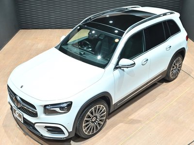 MERCEDES-BENZ GLB - 8