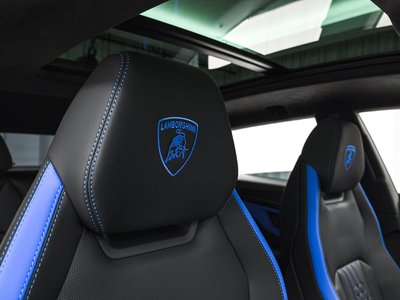 2026 Lamborghini URUS — миниатюра 16