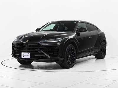 2026 Lamborghini URUS photo 3