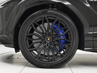 2026 Lamborghini URUS — миниатюра 35