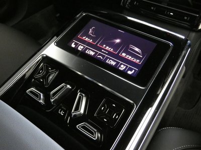 AUDI A8 2023 thumbnail 60