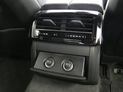 AUDI A8 2023 thumbnail 62