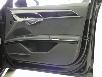 AUDI A8 2023 thumbnail 53