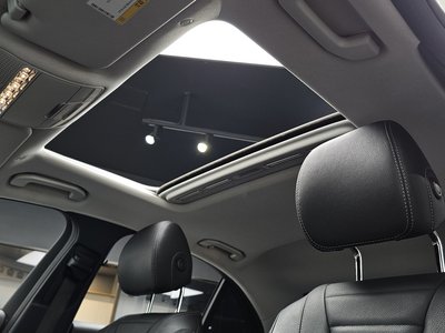 2016 Mercedes-BENZ E-CLASS 缩略图 18