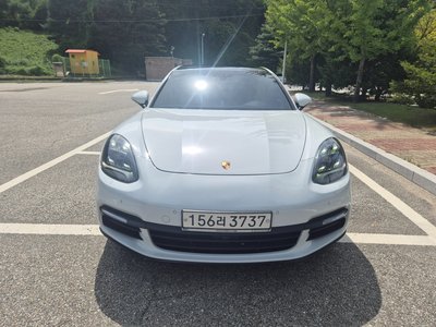 صورة 1 لـ 2018 Porsche PANAMERA