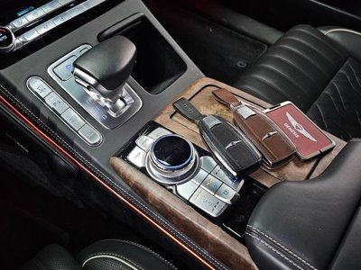 صورة 9 لـ 2019 Genesis G90