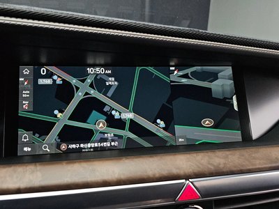2019 Genesis G90 thumbnail 14