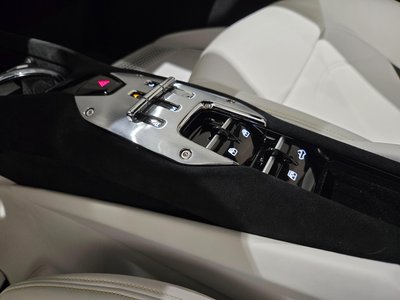 صورة مصغرة 69 لـ 2025 FERRARI 296 GTS