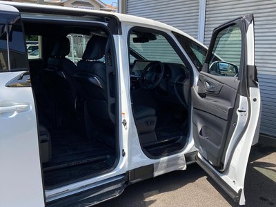 TOYOTA VELLFIRE - 2