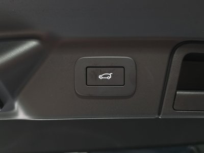 صورة مصغرة 19 لـ 2026 LAND Rover RANGE ROVER VELAR