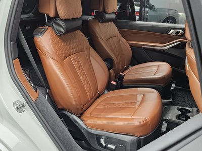 2023 BMW X7 缩略图 17