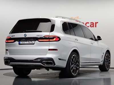 2023 BMW X7 — фото 4