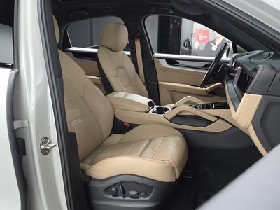 صورة مصغرة 17 لـ 2023 Porsche CAYENNE