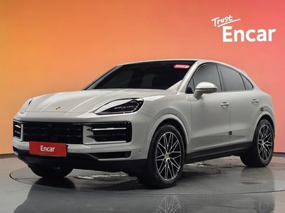 2023 Porsche CAYENNE photo 1