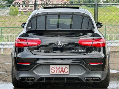 MERCEDES-BENZ GLC AMG - 10