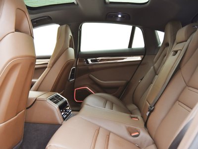 2022 Porsche PANAMERA thumbnail 26