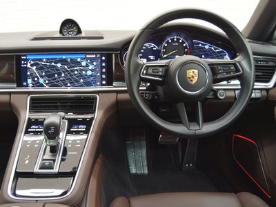 2022 Porsche PANAMERA thumbnail 13